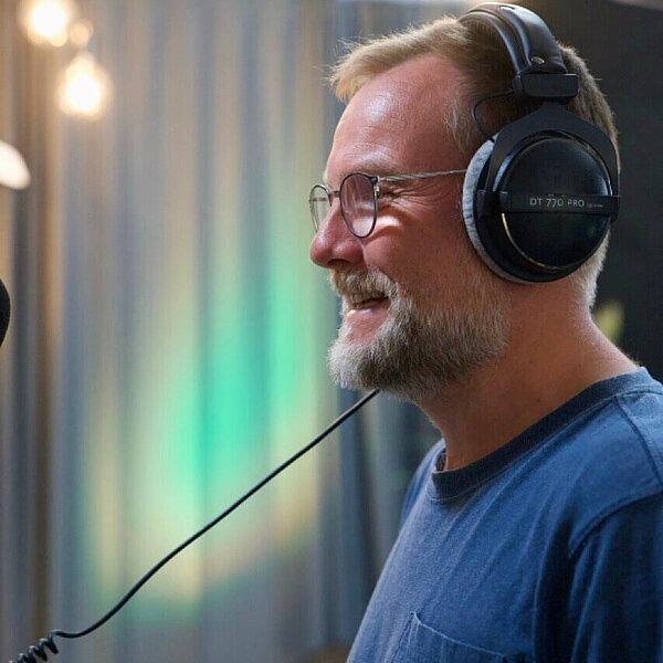 Christian bei der Podcastaufnahme | digit.ly gmbh