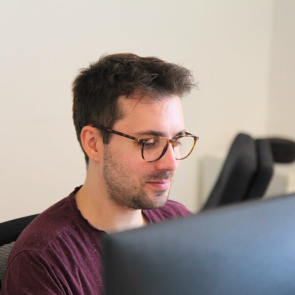 Anton bei der Arbeit | digit.ly gmbh