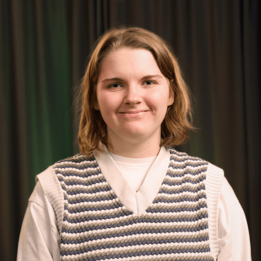 Porträt von Samantha, Webentwicklerin bei der B2B Digitalagentur digit.ly in Hannover.